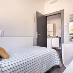 Rent 2 bedroom apartment in seville