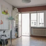 Rent a room of 100 m² in madrid