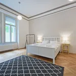 Pronajměte si 1 ložnic/e byt o rozloze 55 m² v Prague