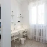 Rent a room of 75 m² in milan