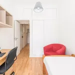 Rent 3 bedroom apartment in Lisbon