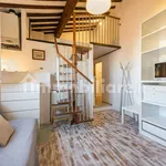 Rent 1 bedroom apartment of 35 m² in Florence