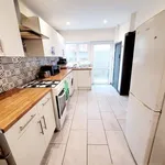 Rent 4 bedroom flat in North West England