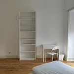 Rent a room of 120 m² in Amadora