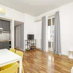 Rent 1 bedroom apartment of 45 m² in Milan