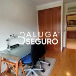 Rent 3 bedroom apartment of 114 m² in Seixal