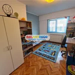 Rent 3 bedroom apartment of 90 m² in Ploiești