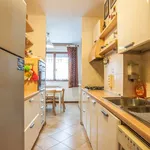 Rent a room of 100 m² in rome