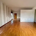 Rent 3 bedroom apartment of 150 m² in Cantù