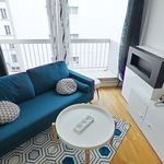 Appartement de 410 m² avec 1 chambre(s) en location à Paris