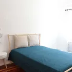 Rent a room in lisbon