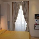 Rent a room in Roma