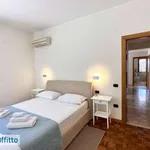 Rent 6 bedroom apartment of 100 m² in Cagliari