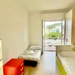 Rent a room of 85 m² in Genoa