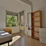 Rent 4 bedroom apartment in Valencia