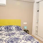 Rent 3 bedroom apartment in Valencia