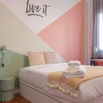 Rent a room of 302 m² in madrid