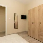 Rent a room of 65 m² in granada