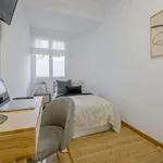 Rent a room of 120 m² in madrid