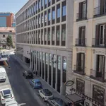 Rent a room of 280 m² in madrid