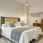 Rent 2 bedroom apartment of 73 m² in Seville