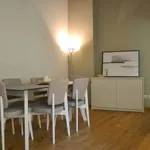 Rent 2 bedroom apartment in Milan