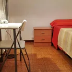 Rent a room in Barcelona']