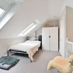 Rent 4 bedroom apartment in South East England