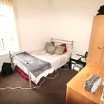 Rent 4 bedroom house in Leeds