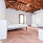 Affitto 3 camera casa di 73 m² in Pistoia