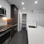 Rent 3 bedroom apartment of 139 m² in New York