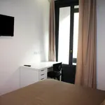 Rent 14 bedroom house in Madrid