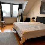 Miete 1 Schlafzimmer wohnung von 75 m² in Neuss