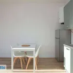 Rent 2 bedroom apartment of 50 m² in Milan