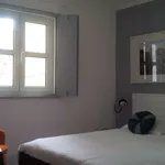 Rent 1 bedroom apartment of 45 m² in lisbon