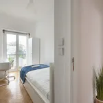 Rent 9 bedroom apartment in Lisbon