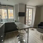 Appartement de 30 m² avec 3 chambre(s) en location à Paris