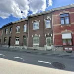 Huur 4 slaapkamer huis van 130 m² in Namur