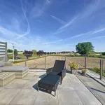 Recent duplex app. met 2 slaapkamers en een ruim terras!