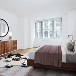 Rent 1 bedroom apartment of 596 m² in Manhattan