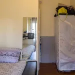 Rent a room in lisbon