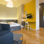 Rent 1 bedroom apartment of 40 m² in Prague