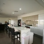 Rent 4 bedroom house in Emerald