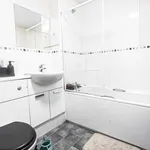 Flat to rent in Argent Street, Grays RM17