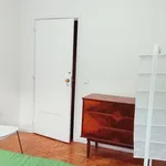 Rent 3 bedroom apartment in Porto