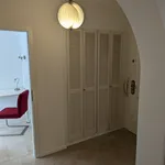 Miete 4 Schlafzimmer wohnung von 189 m² in München