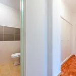 Rent 5 bedroom apartment of 13 m² in Lisbon