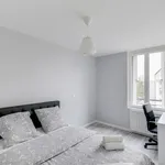 Appartement de 85 m² avec 5 chambre(s) en location à Cergy