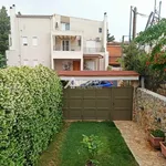 Rent 3 bedroom house of 197 m² in Κέντρο