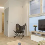 Rent 2 bedroom apartment of 79 m² in madrid